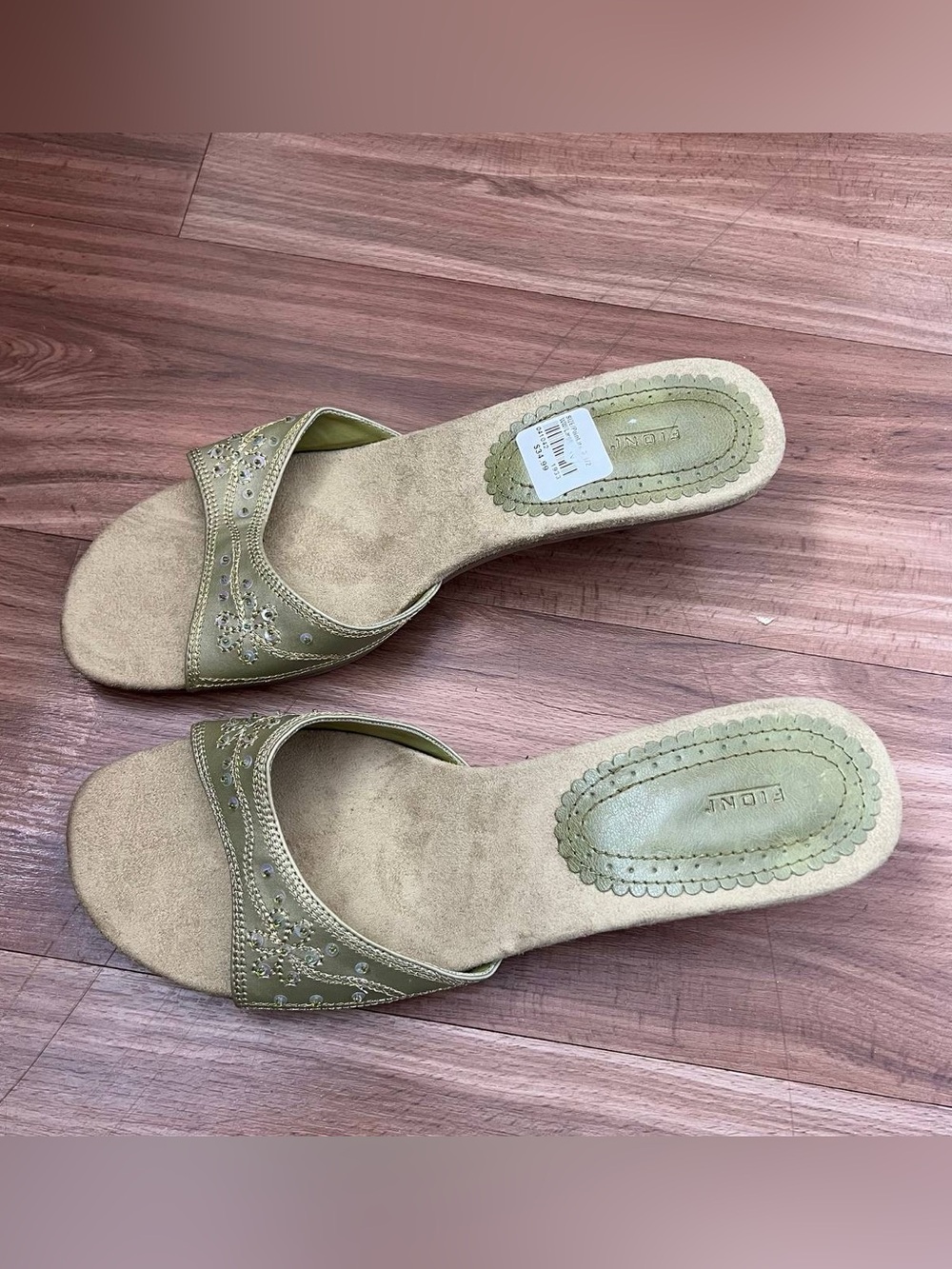 Vintage fairy light green Embellished Open-Toe Slide Mules